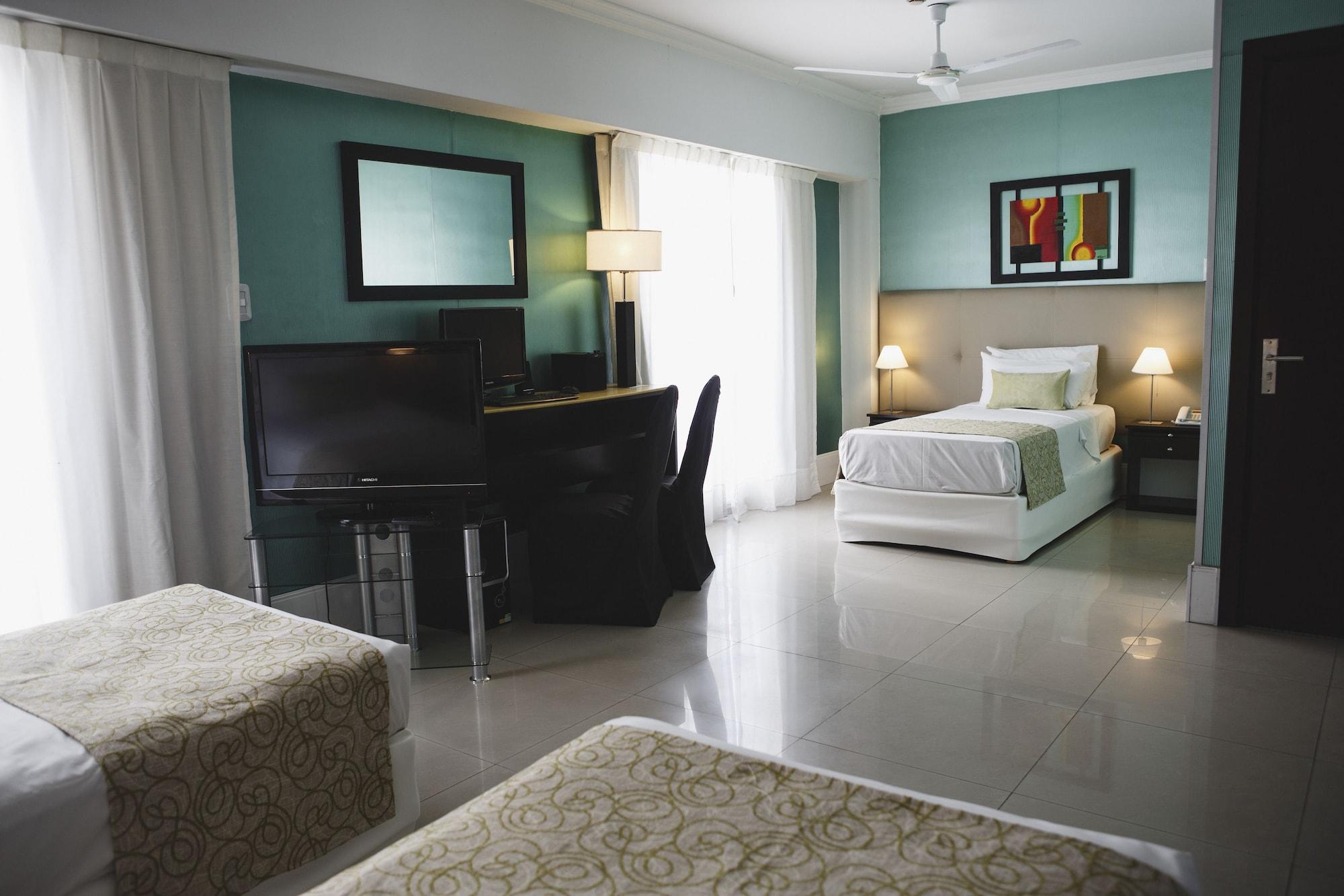 Ker Urquiza Hotel Buenos Aires Bagian luar foto
