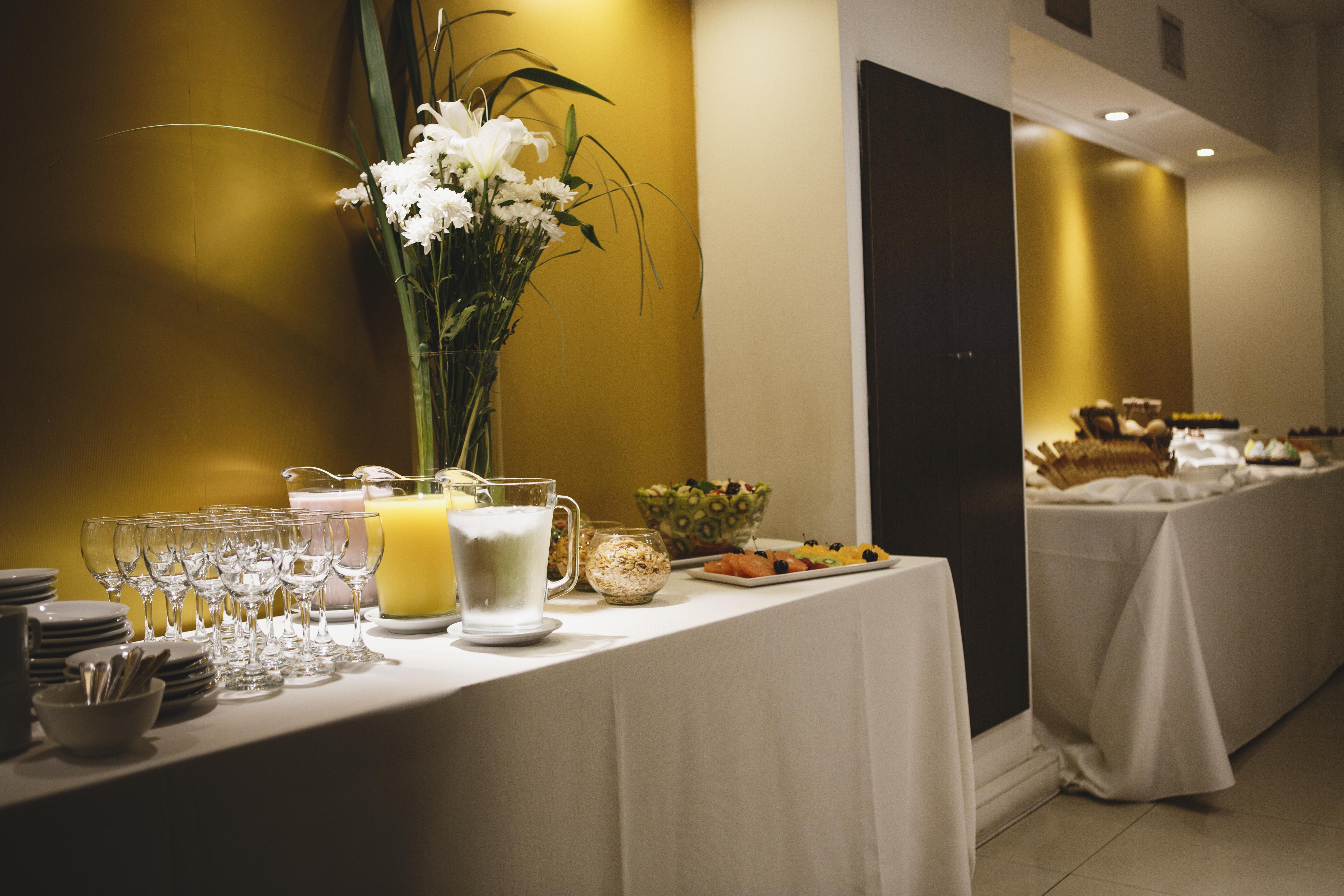 Ker Urquiza Hotel Buenos Aires Bagian luar foto